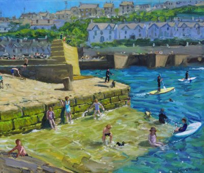 Plezier in de haven, Porthleven, Cornwall, 2021 door Andrew Macara