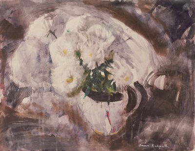 Witte Bloemen in een Witte Kan, ca. 1960 door Anne Redpath