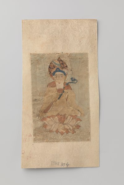 Boeddha met ruyi in de hand, gezeten op een lotus door Anonymous