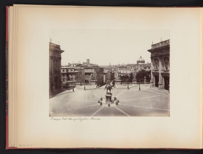 Gezicht op het Piazza del Campidoglio te Rome, Italië door Anonymous
