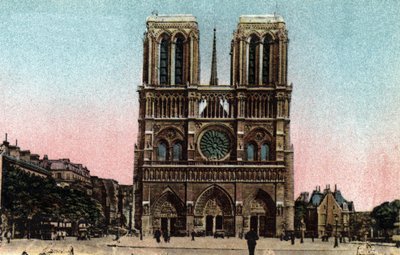 Parijs: uitzicht op de gevel van de Notre-Dame. Gotische architectuur. door Anonymous Anonymous