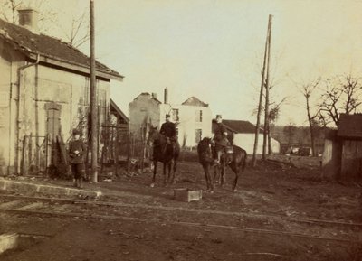 Foto uit een persoonlijk album van een infanterieluitenant tijdens de eerste maanden van de Eerste Wereldoorlog door Anonymous Anonymous