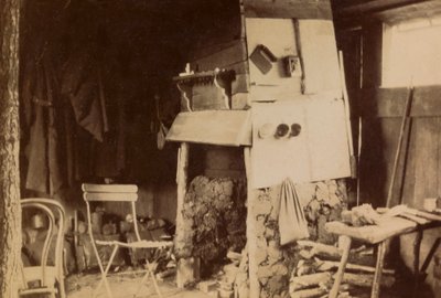 Foto uit een persoonlijk album van een infanterieluitenant tijdens de eerste maanden van de Eerste Wereldoorlog door Anonymous Anonymous