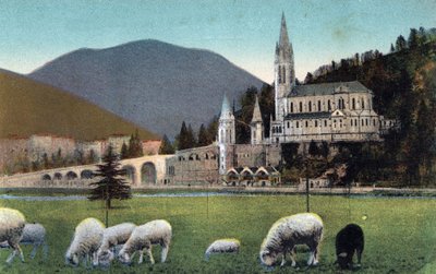 De basiliek in Lourdes - Hautes Pyrenees (65) rond 1900 door Anonymous Anonymous