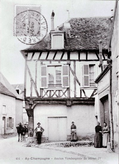 Uitzicht op de wijngaard van Henri IV in de stad Ay Champagne in de Marne - Fotografie begin 20e eeuw - Privécollectie door Anonymous Anonymous