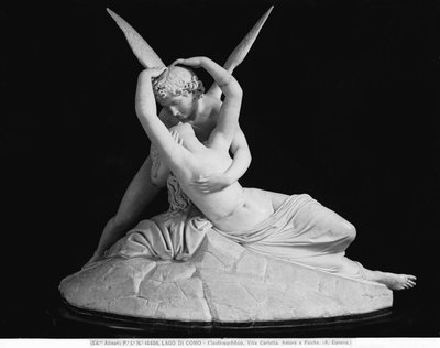 Liefde en Psyche, kopie door Adamo Tadolini door Antonio (after) Canova