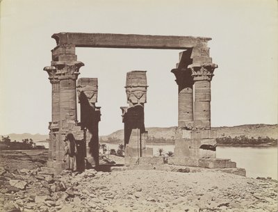 Kiosk van Qertassi, uitzicht vanuit het zuiden op de kiosk door Antonio Beato