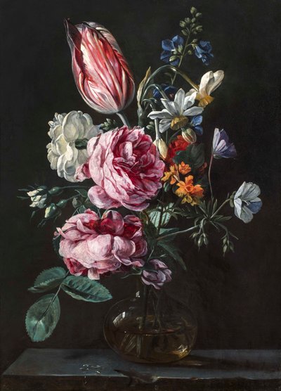 Een Boeket Narcissen, Papegaaitulp, Rozen en Andere Bloemen in een Glazen Vaas op een Stenen Sokkel, ca. 1650s door Antwerp School