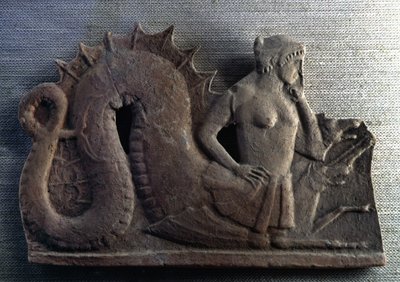 Het fabelachtige monster Scylla, dat samen met Charybde de Straat van Messina bewaakte. Musee du Louvre, Parijs. door Artist Unknown