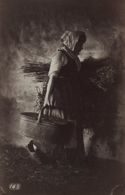 Vrouwelijke boer met een mand en hooi, ca. 1870 door Auguste Giraudon