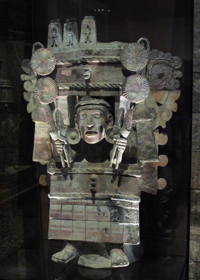 Wierookbrander in de vorm van de landbouwgodin Chicomecoatl, Tlahuac, Laat Postklassieke periode, c.1500 door Aztec