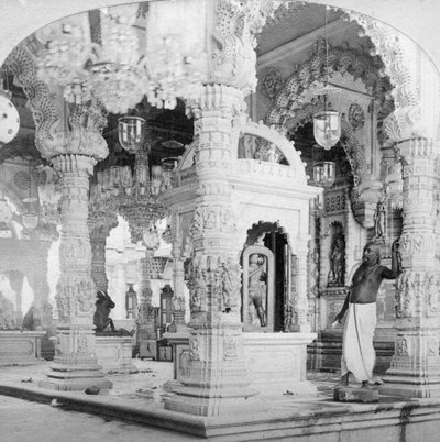 Interieur van de tempel van Babulnath, Bombay, India, 1901 door B. W. Kilburn