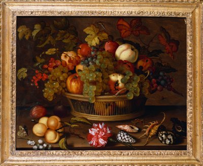 Druiven, Appels, een Perzik en Pruimen in een Mand met Lelietjes-van-dalen door Balthasar van der Ast
