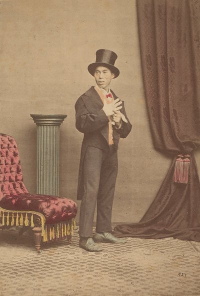 [Studioportrait van een Japanse man in westerse kleding], 1880s door Baron Raimund von Stillfried