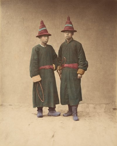 Twee Chinese Mannen in Bijpassende Traditionele Kleding, 1870s door Baron Raimund von Stillfried