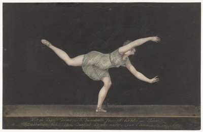 Danseres Annette Köbler, de Pas-de-Zephir uitvoerende door Bartholomeus Ziesenis