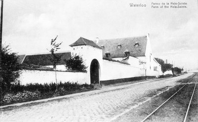 De boerderij van La Haye-Sainte, aan de weg van Charleroi naar Brussel en een belangrijke strategische locatie voor Wellington tijdens de Slag bij Waterloo, herdenkingsansichtkaart, ca. 1912 (fotolitho) door Belgian Photographer