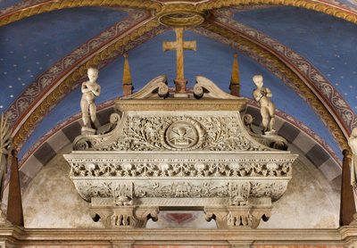 Crypte, Ark van de Heiligen Marcellinus en Petrus Exorcist, Sarcofaag met beelden van St. Marcelino en St. Petrus Exorcist, Benedetto Briosco 1506-08 door Benedetto Briosco