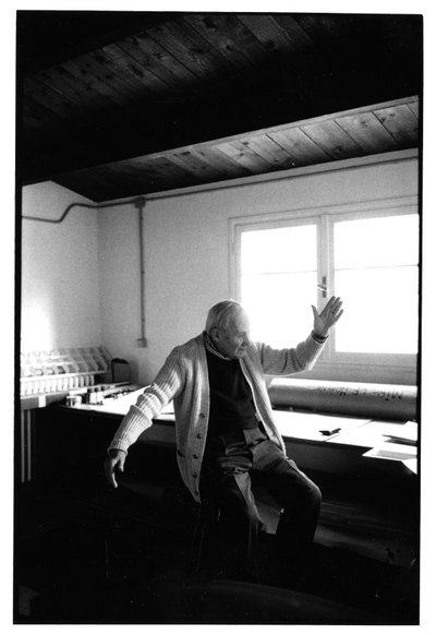  door Bernard Perrine