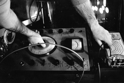  door Bernard Perrine