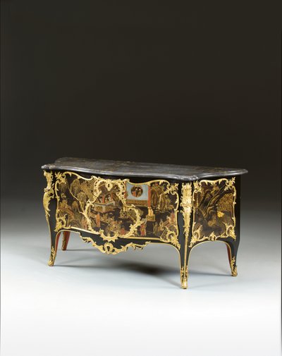 Louis XV commode, ca. 1740 door Bernard van Risamburgh