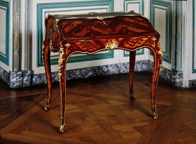 Louis XV Secretaire gestempeld met de letters B.V.R.B door Bernard van Risenburgh II