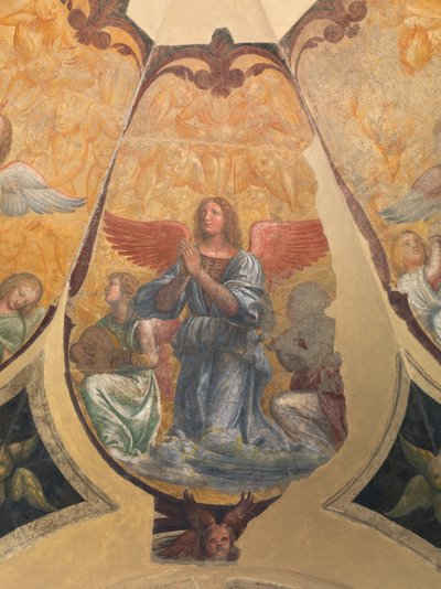 Biddende engel tussen twee knielende muzikanten en cherubijnen door Bernardino Luini