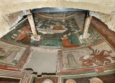 Noord Transept, Altaar van St. Michaël de Aartsengel, Achter het Altaarstuk de Fresco