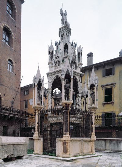 Grafmonument van Cansignorio Della Scala door Bonino da Campione
