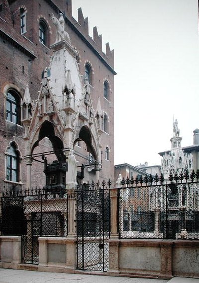 Grafmonument van Mastino II Della Scala (1308-51) door Bonino da Campione