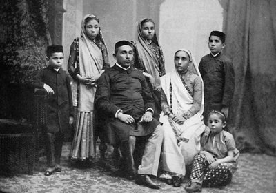 Een Parsi familie, 1902 door Bourne and Shepherd