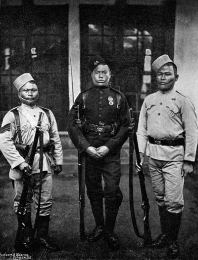 Uniformtypen van de 44e Gurkhas, 1896 door Bourne and Shepherd