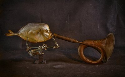 Surrealistische vissenhoorn door Brig Barkow
