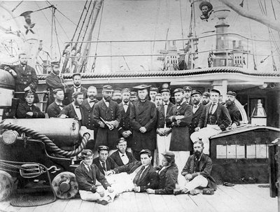 Officieren aan boord van HMS Eclipse door British Photographer