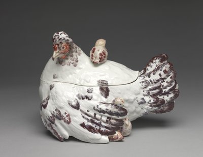 Hen en kuikens terrine, Chelsea Porselein Fabriek, ca. 1755 door British School