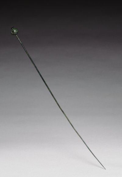 Kledingpin, ca. 1400 v.Chr. door Bronze Age