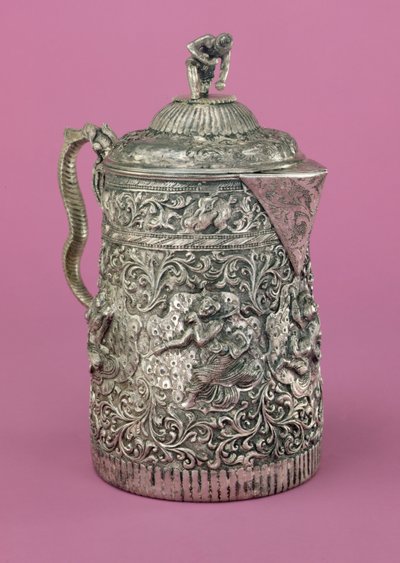 Theepot met een scène die een pwe uitbeeldt door Burmese School