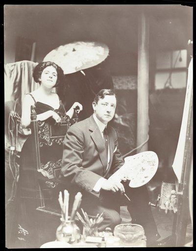 Harrison Fisher en model, 1908-9 door Byron Company