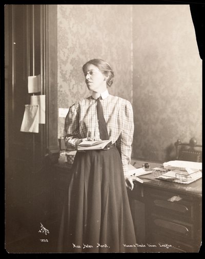Miss Helen Marot door Byron Company