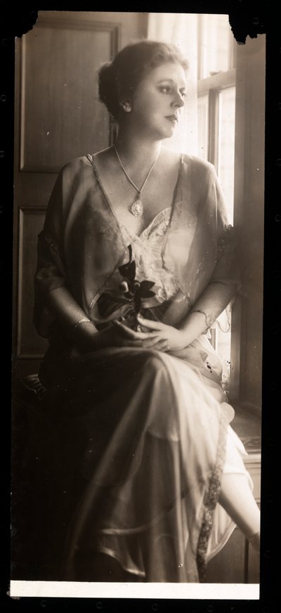 Portret van Jobyna Howland, 1908-9 door Byron Company