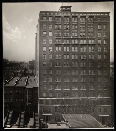 Het Hotel Robert Fulton, 228 West 71st Street, New York, 1920 door Byron Company
