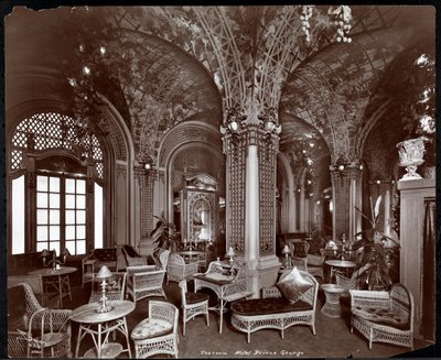 De theekamer in het Hotel Prince George, 1907 door Byron Company