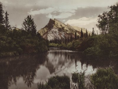 Mount Rundle, Banff, hoogte 9.665 voet door Byron Hill Harmon