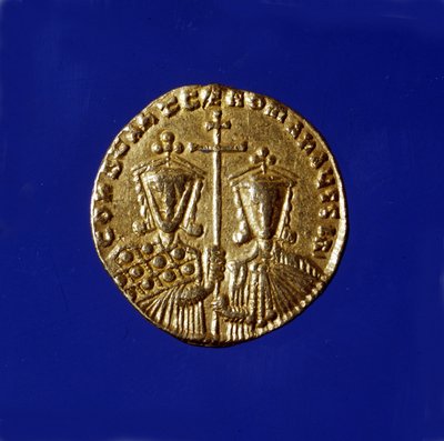Gouden munt met beeltenis van keizers Constantijn VII Porphyrogenet en zijn zoon Roman II door Byzantine