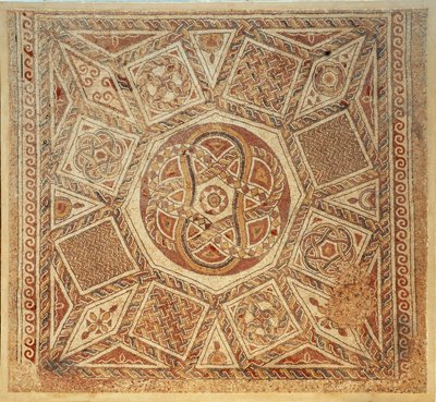 Mozaïekvloer uit het Byzantijnse klooster van het fort bij Deir Qala, 6e eeuw na Christus (mozaïek) door Byzantine Byzantine