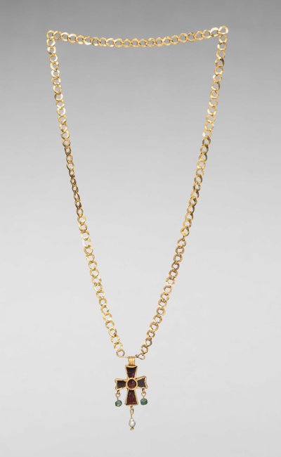 Ketting met Hanger Kruis, 500s door Byzantine School