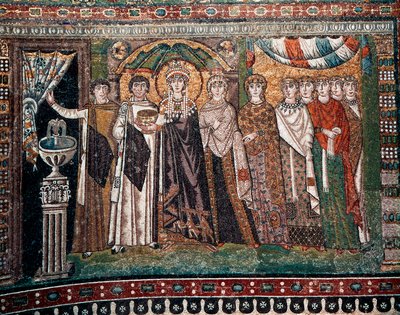 Keizerin Theodora met haar hof van twee ministers en zeven vrouwen, ca. 547 n.Chr. (mozaïek) door Byzantine School