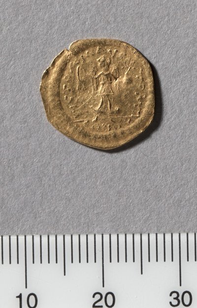 Halve Tremissis van Justinianus I, Constantinopel, 527-565 (goud) door Byzantine School