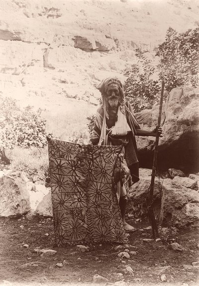 Een jager en lokaas, ca. 1894-1914 door C.A. Hornstein