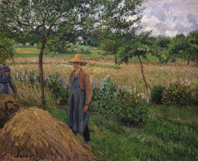 Tuinman staand bij een hooiberg, bewolkte lucht, Eragny, 1899 door Camille Pissarro